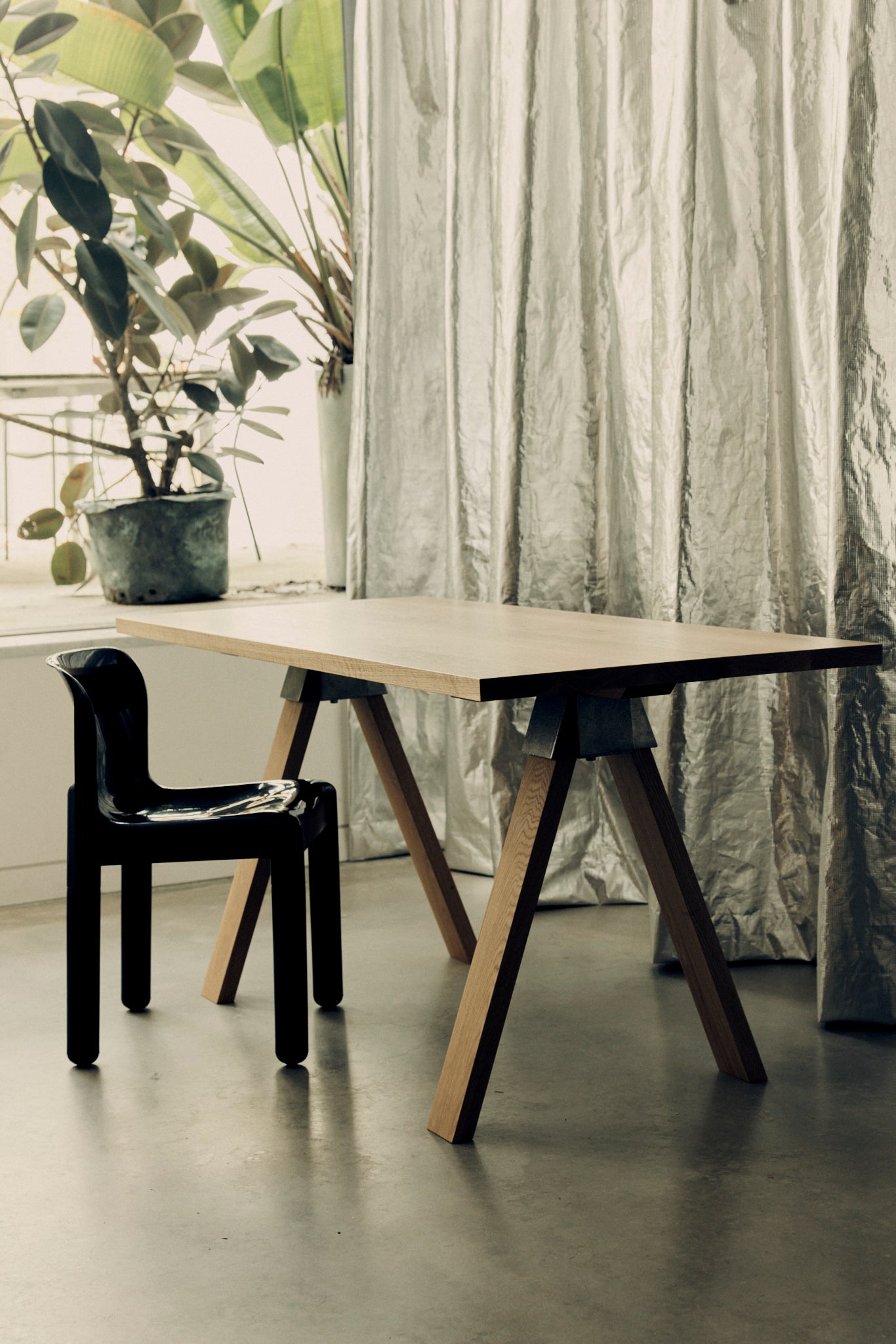 A-joint Desk